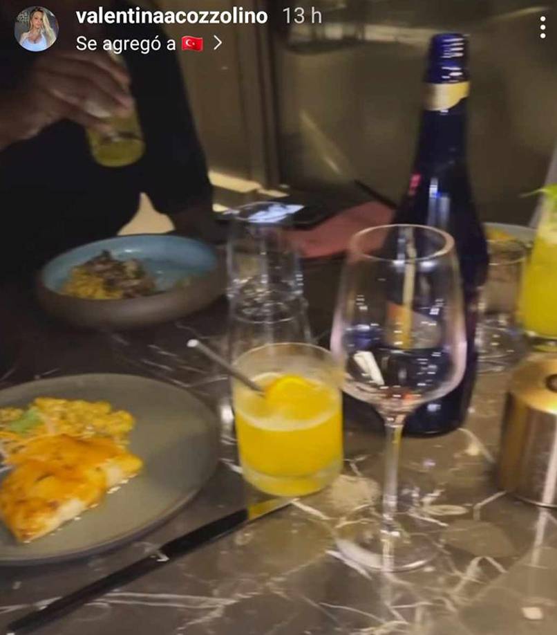 En su cuenta oficial de Instagram, Valentina comparte lo bien que la pasa con Rivas en los ratos libres del futbolista hondureño en Turquía. 