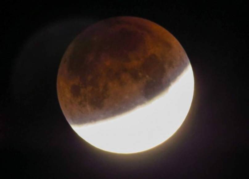 Los habitantes de América, gran parte de Europa y del oeste de África podrán observar un eclipse total de Luna el 20 o 21 de enero, según la ubicación.