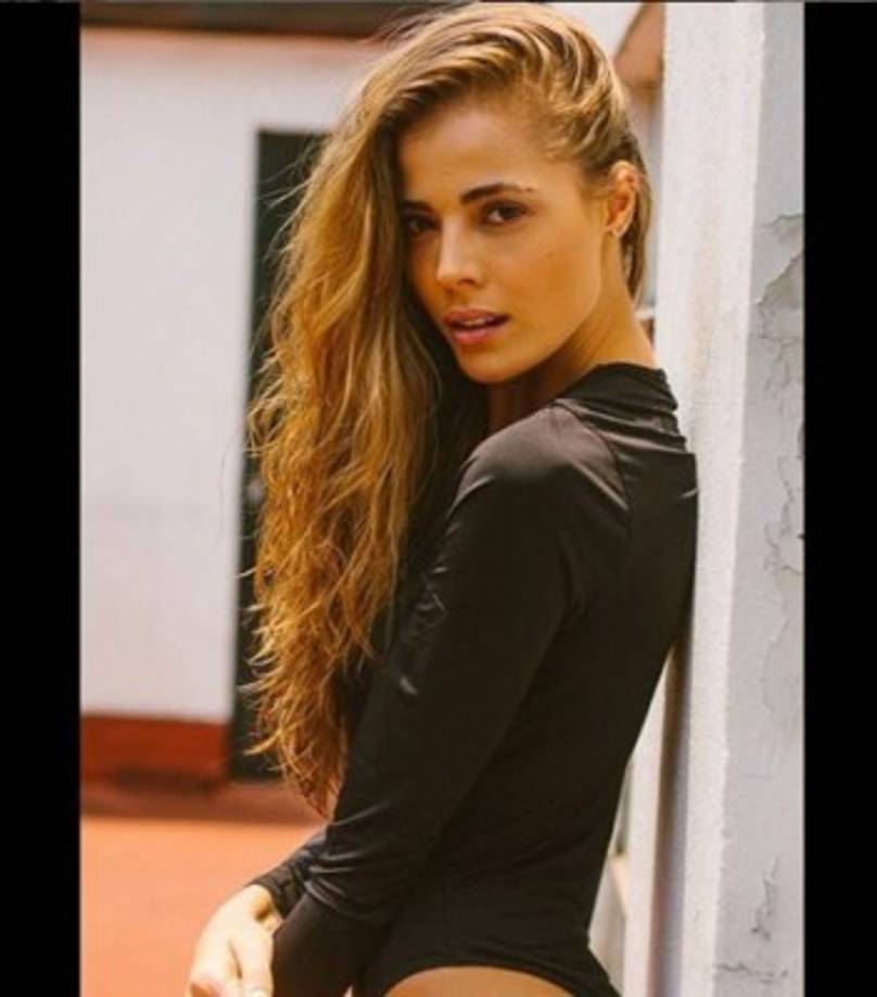 La hermosa modelo brasileña es 19 años menor que el comediante quien tiene 47 años.