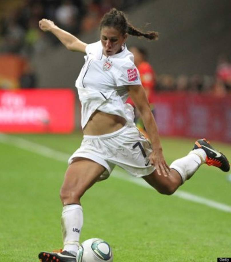 Shannon Boxx: <br/>La futbolista estadounidense fue detectada en 2002 con el síndrome de Sjögren, un trastorno autoinmunitario que destruye las glándulas que producen las lágrimas y la saliva y que puede afectar partes del cuerpo como los pulmones y riñones