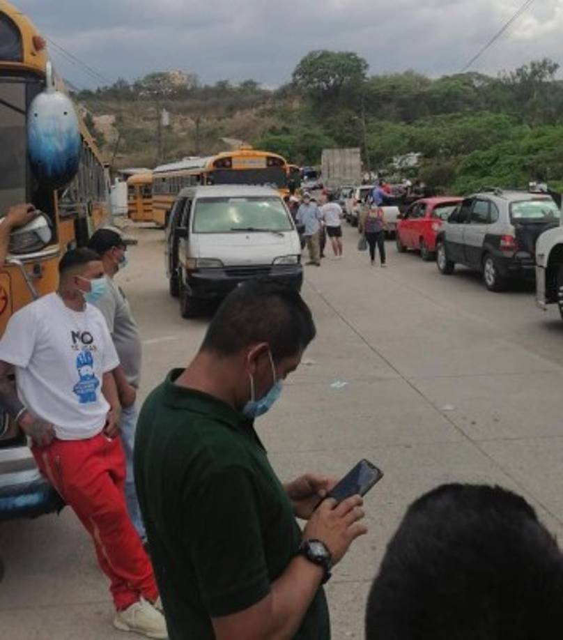 Salida al sur, en Tegucigalpa. Autoridades de Gobierno y representantes del rubro sostienen reuniones en Comayagua, con el objetivo de alcanzar un acuerdo.