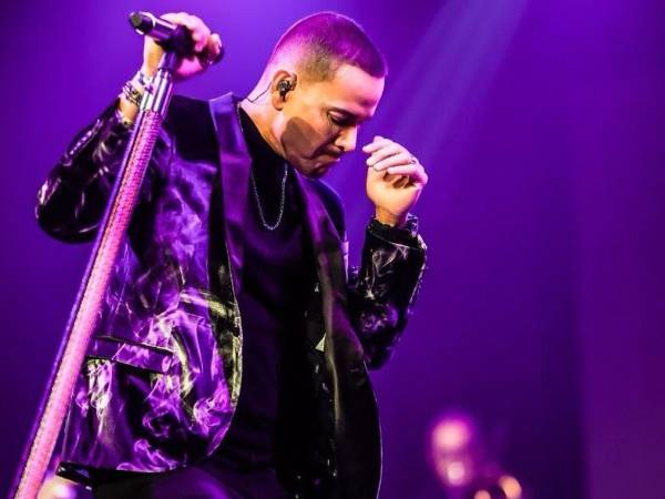 El salsero Victor Manuelle