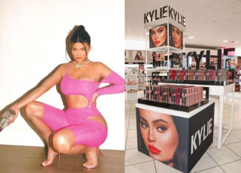 Aparentemente las mentiras de Kylie le ayudaron a embaucar a la gigante de los cosméticos Coty, quien en 2019 compró el 51% de la marca Kylie Cosmetics por $600 millones de dólares, situando el valor de la empresa en 1.200 millones.