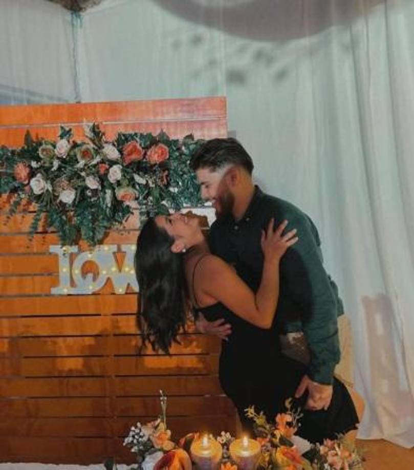 La joven hondureña emprendió el viaje junto a su pareja, Alejandro Miguel Andino Caballero 23, y su cuñado, quienes también fallecieron en el denominado ‘tráiler de la muerte’.