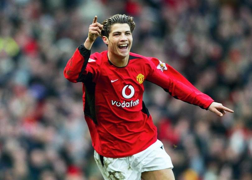 La apariencia de CR7 se ha visto diferente en distintas épocas. Así lucía en sus inicios con el Manchester United, allá 2003.