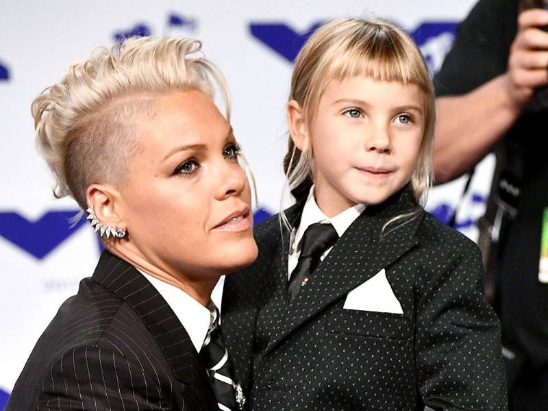 La cantante Pink hace algunos años atrás con su hija Willow, quien ahora es toda una señorita.
