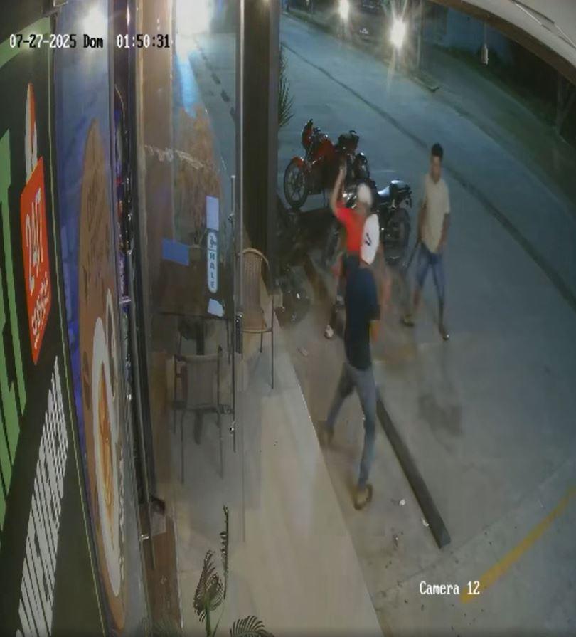 Terror en Tocoa: asesinos con machete ultiman a joven y queda grabado