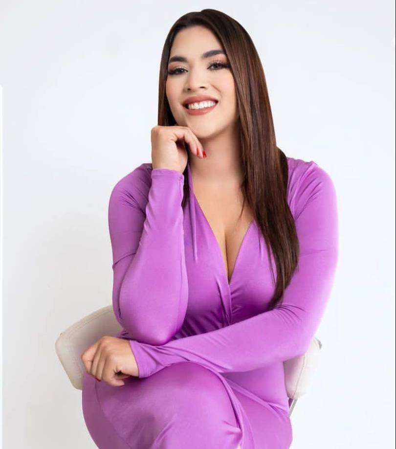 Carolina Lanza, reconocida presentadora de televisión hondureña se encuentra en un momento muy emotivo de su vida. 