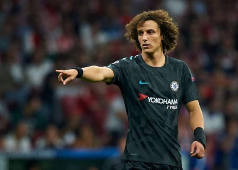 <br/>David Luiz está cumpliendo su último año de contrato con el Chelsea y está valorando varias opciones para continuar con su carrera y una de las posibilidades que más contempla es la de volver al Benfica, tal y como publica el medio portugués 'A Bola'.