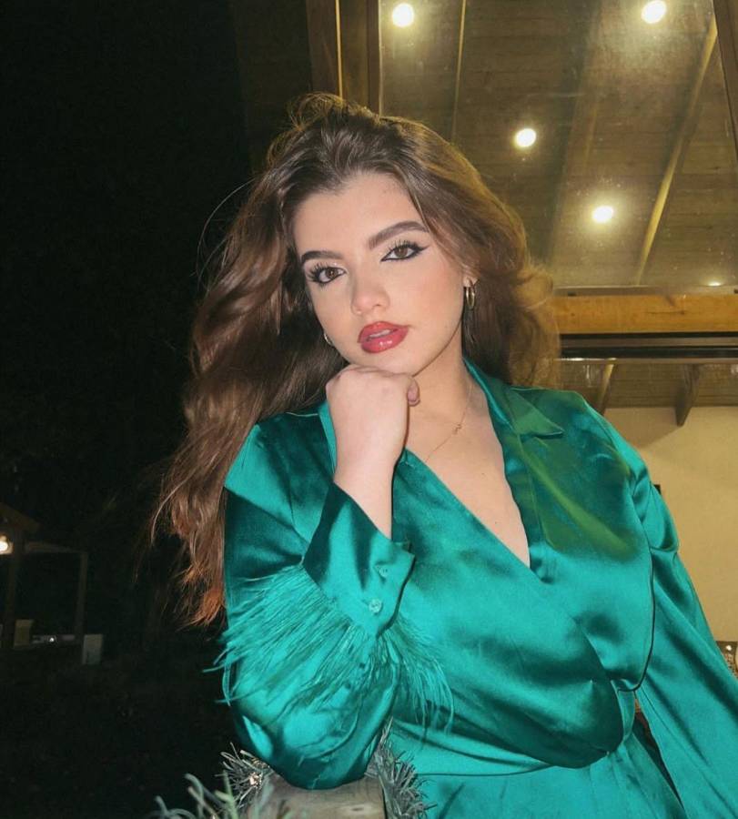 Monique Pineda: una reina del makeup que conquista TikTok