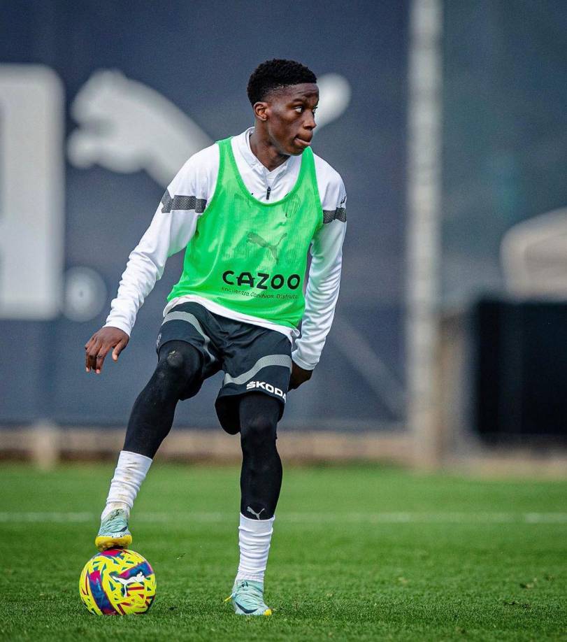 Según detalla ‘MatteMoretto’, Ilaix Moriba será cedido al Getafe, club donde milita el hondureño Antony “Choco” Lozano. El futbolista llega procedente del Leipzig hasta final de temporada.