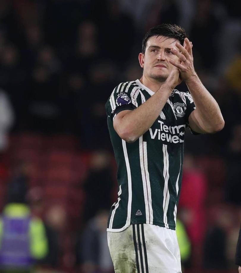 Según informa ‘TalkSPORT’, el Manchester United escucharía ofertas por Harry Maguire, uno de los jugadores más señalados en los Reds.