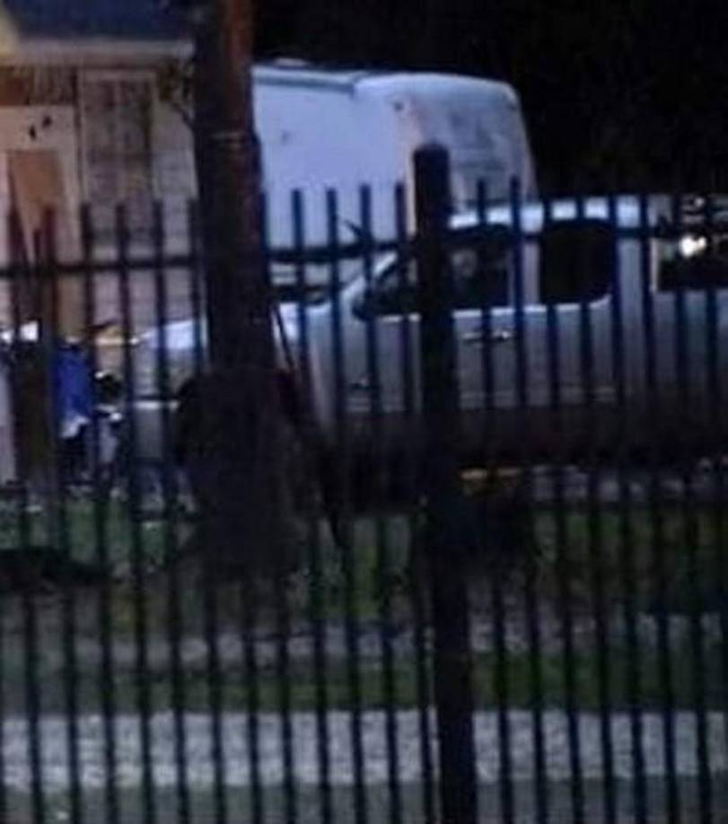 “Todas las víctimas eran de Honduras”, dijo el sheriff, y agregó que 10 personas estaban en la casa en ese momento.