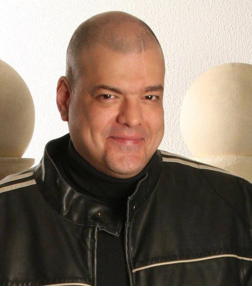 Ricardo Brust también dio vos a Piccoro. 