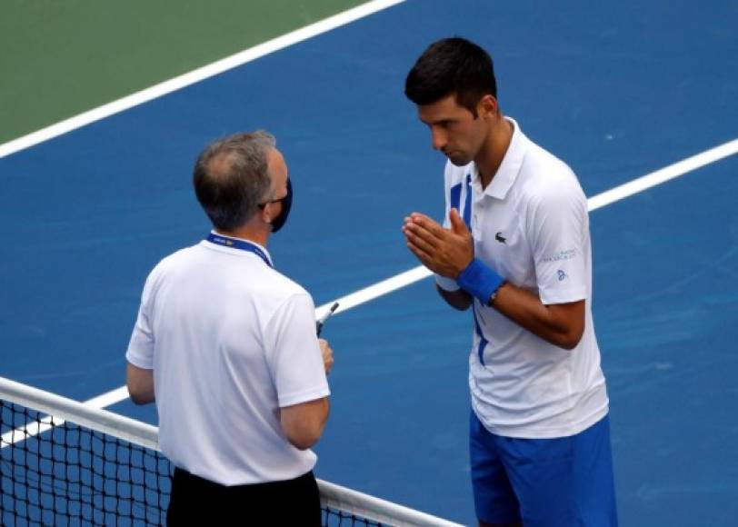 El tenista se mostró arrepentido desde el primer instante, pero buscó evitar el castigo: “¿Van a buscar una descalificación en esta situación? Mi carrera, un Grand Slam, la cancha principal...”, señaló indignado.<br/>