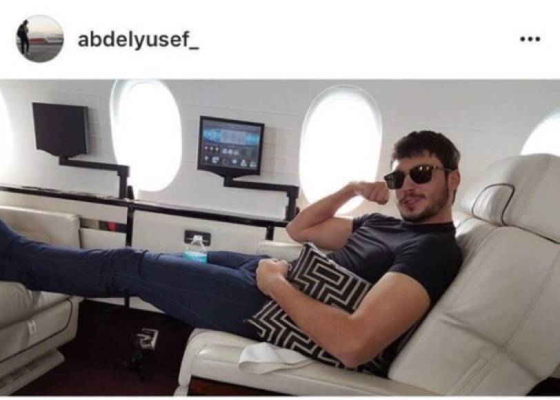Passam es socio del ex presidente venezolano, Jorge Arreaza. Su hijo exhibe en sus redes sociales fotos donde se le ve disfrutando de paseos en yates y aviones privados.