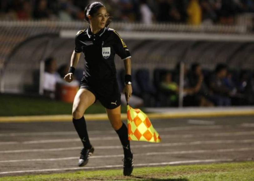 La gran experiencia que tienen ambas en el mundo del arbitraje las hace destacar. Según la Concacaf Perelló figura como una de las principales designadas de la zona. “Gracias, mi Dios, por tus bendiciones”, dijo la hondureña.