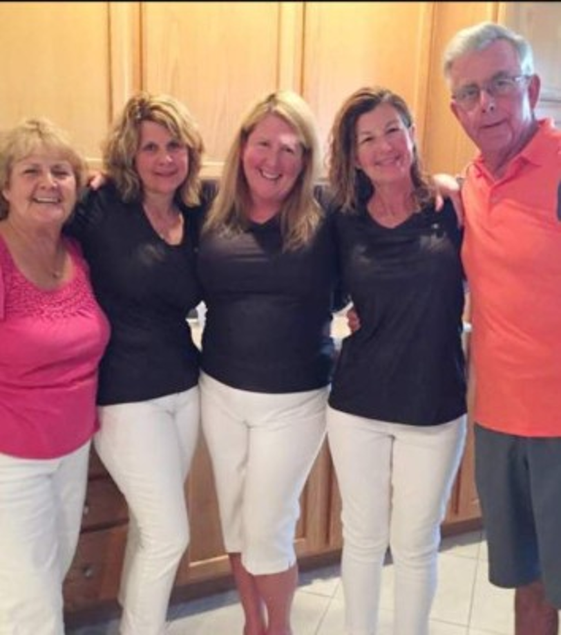 Jerry Curran, de 78 años, se registró en un lujoso resort en Punta Cana el 22 de enero y murió tres días después, dijo su hija, Kellie Brown, a NBC. Según se dio a conocer Curran murió a causa de un edema pulmonar.