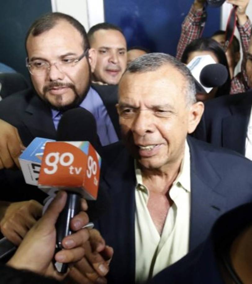 'Vamos a presentar un recurso de casación, creo que hay unos errores que no los podría decir hoy, ya sabíamos (cual sería el fallo), estaba como pronosticado', enfatizó Lobo asediado por decenas de periodistas al salir del tribunal donde se conoció el fallo sobre su esposa.