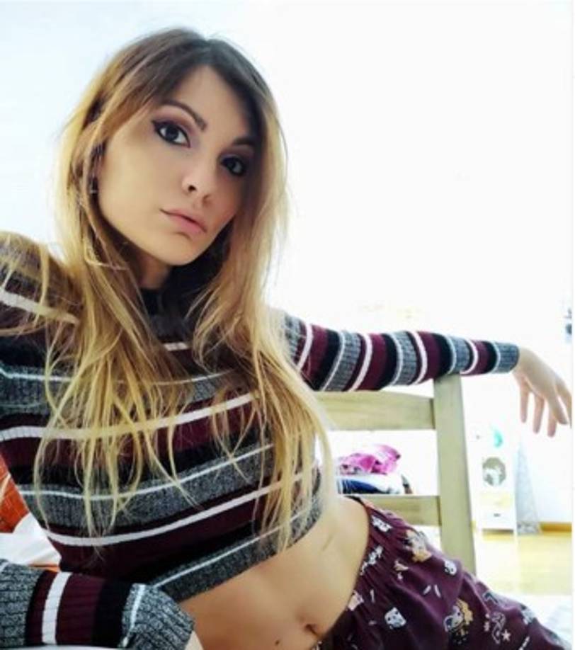 ¿Quién es Cristinini? Su nombre real es Cristina López y reside en Barcelona.