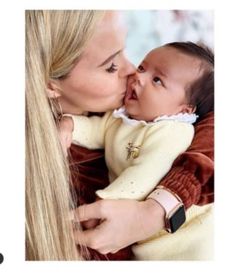 Al inicio los seguidores el conductor afirmaban que el niño se parecía mucho a él; sin embargo, todo cambió cuando decidieron raparlo.