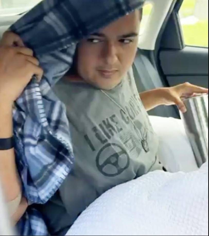 “Si alguien hubiera tenido como rehén a una niña rubia todos esos años, la policía habría estado en todo este caso”, reclamó Paradise.