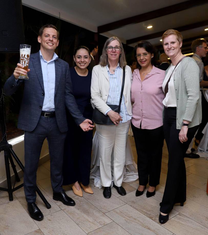 Alexander Ehlert, Ana Hernández, Kathrin Gütschow, Claudia Gudiel y Elisabeth Hoffmann