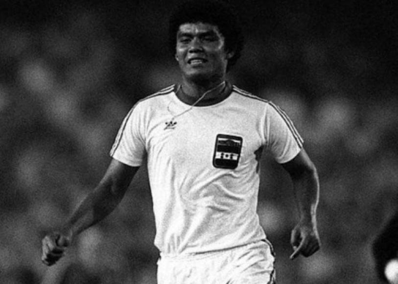 Un infarto fulminante acabó con la vida de uno de los grandes referentes del fútbol hondureño, de una de las leyendas del Vida y sobre todo de aquella Selección guerrera que nos hizo sentirnos orgullosos en el Mundial de España 82.
