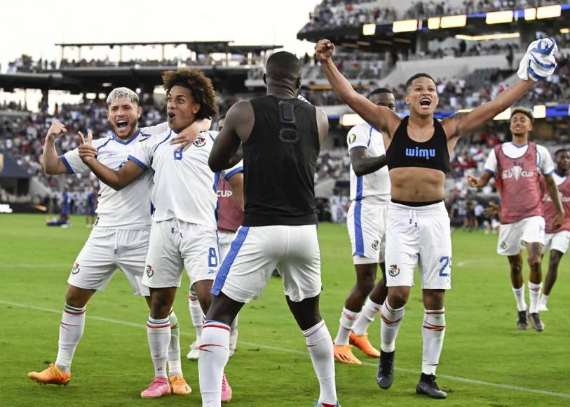 Los panameños pusieron la fiesta en el campo tras eliminar a Estados Unidos en semifinales de la Copa Oro 2023. 
