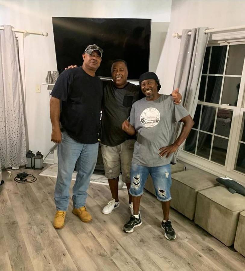 Presley Carson Woods, izquierda, murió en la ciudad de Atlanta, Estados Unidos.