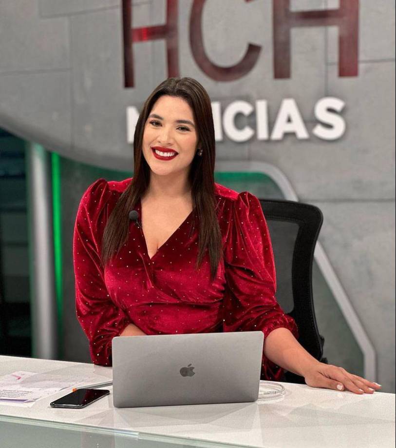 ”Ya es tiempo, Thiago ya creció mucho y no quiero que haya tanta diferencia de edad, quiero que el pueda cuidarla pero es complejo porque tener niño”, dijo Carolina en redes sociales. 