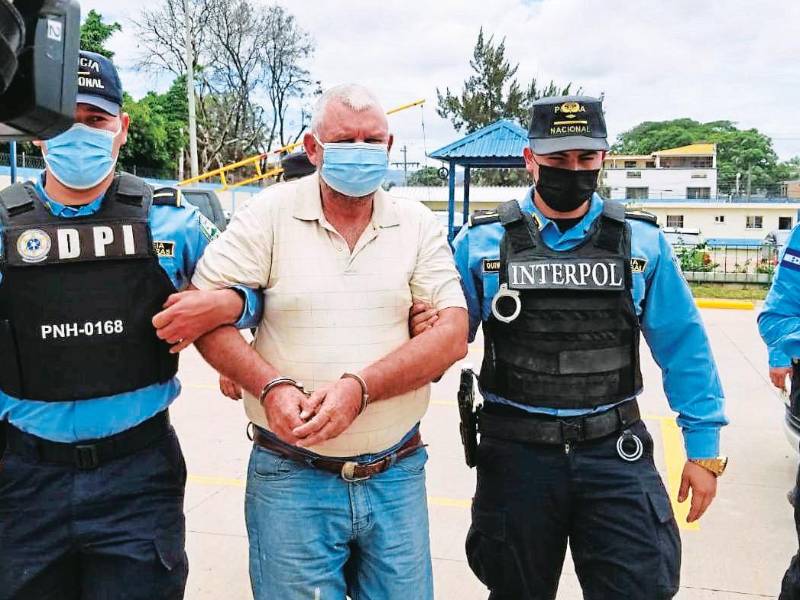 <b><span class=mln_uppercase_mln>Operación.</span></b> Cruz Valle Valle fue capturado por la Interpol.