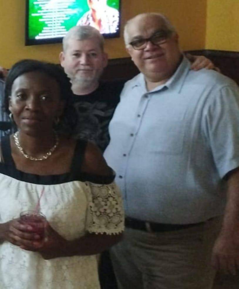 Glenda Córdova, Javier Chicas y Gerardo Guzmán