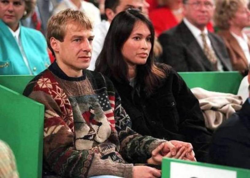 Debbie Klinsmann, es la esposa del entrenador alemán Jürgen Klinsmann que ahora dirige a la Selección de Estados Unidos.