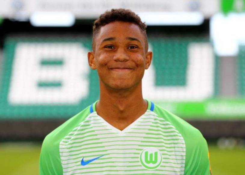 El Augsburgo ha anunciadoel fichaje de Felix Uduokhai. El central nigeriano nacido en Alemania fue cedido el paasado verano por el Wolfsburgo el verano pasado y se ha convertido en fijo en el equipo de Heiko Herrlich. El club de Baviera abonará 9 millones de euros por el defensa.