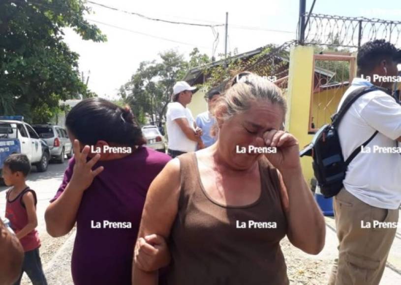 Continúan los hechos violentos en el país. Dos hombres fueron asesinados el viernes dentro de un restaurante ubicado en el bulevar Las Torres de la colonia Satélite de San Pedro Sula.