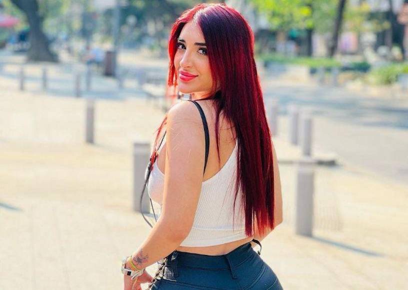 Modelo de OnlyFans le lanza propuesta indecente al Chucky Lozano