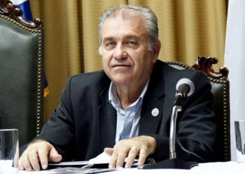 Uno de los compañeros de Ronaldinho en prisión es Ramón González Daher, expresidente de la Asociación Paraguaya de Fútbol. Este directivo en acusado de lavado de dinero.