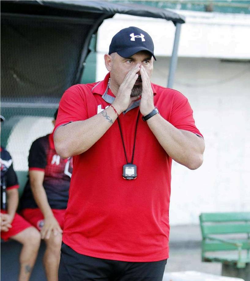 Martín García - El ‘Tato’ podría dejar el banquillo de las ‘Panteras’ del Independiente de Siguatepeque ya que ha tenido acercamientos con un equipo de Primera División, según el periodista Manfredo Reyes.