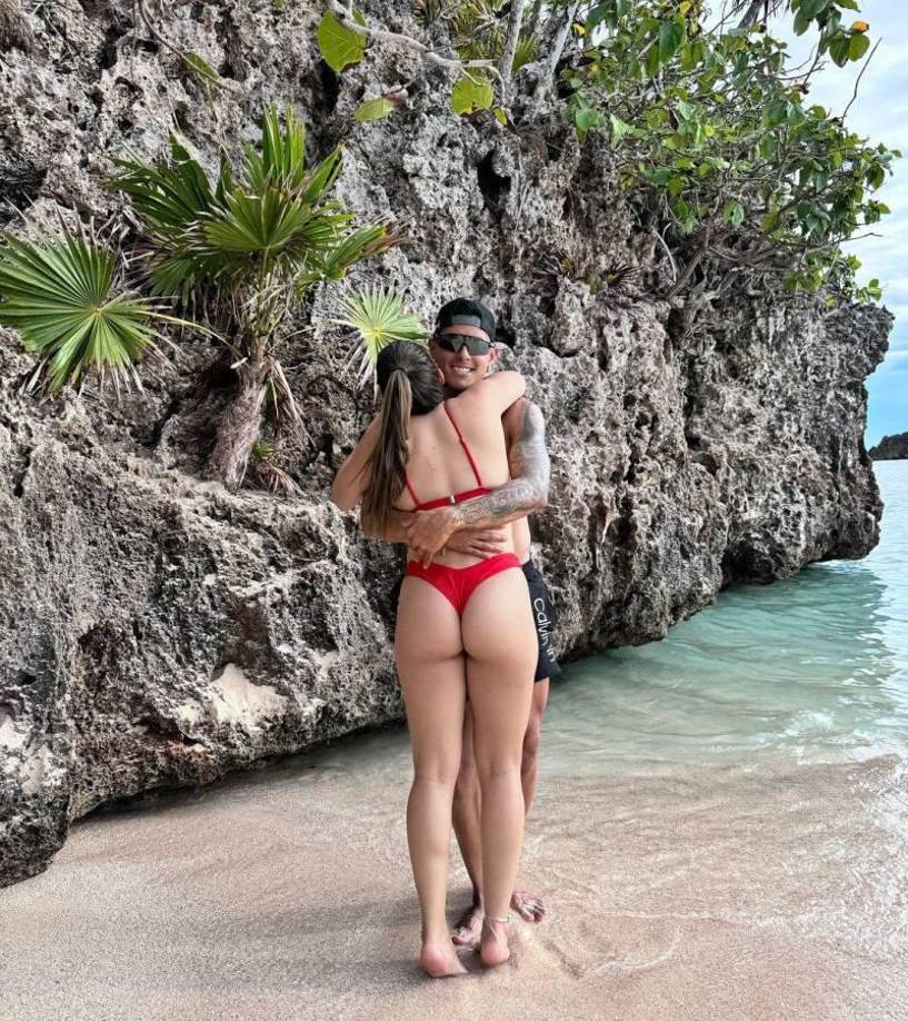 Los ceibeños lucen muy felices tras contraer matrimonio en junio.