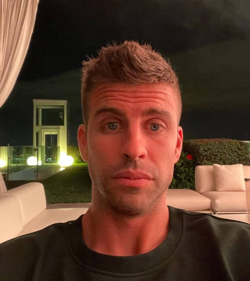 “Estuve leyendo información sobre ti este fin de semana y pensé en que no estás casado. Hay un dato que dice que es como el fruto prohibido. Que ella quiere mantenerte alerta.. ¿es así?”, fue la consulta que se le hizo a Gerard Piqué...