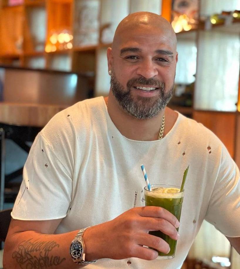 De acuerdo con los reportes, Adriano estaba en una favela de Brasil.