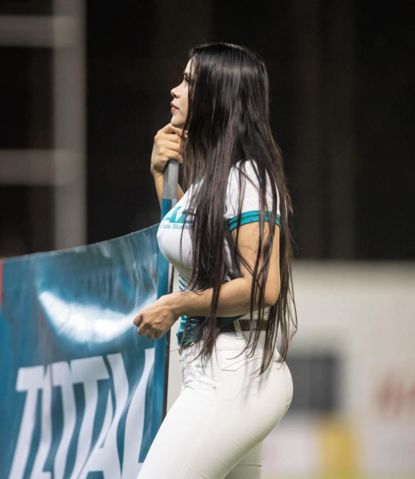 Bailes, locura del Real España, Pavón sorprendió, ¿qué pasó con Tilguath?