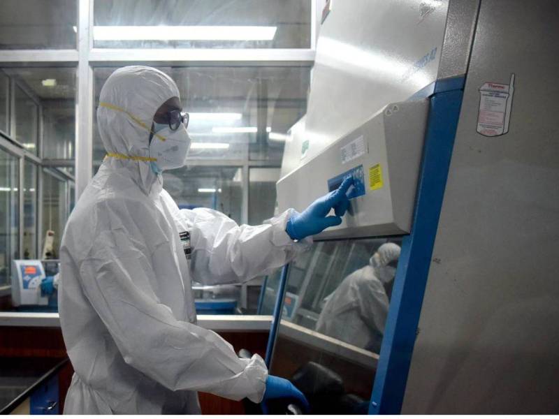 Varios veterinarios presentaron anticuerpos del virus de la gripe aviar en un estudio realizado en EEUU.