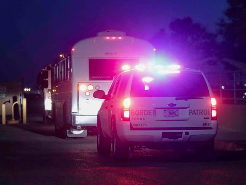 La presión social contra el arresto de una madre y sus tres hijos en Nueva York llevó a su liberación este lunes.