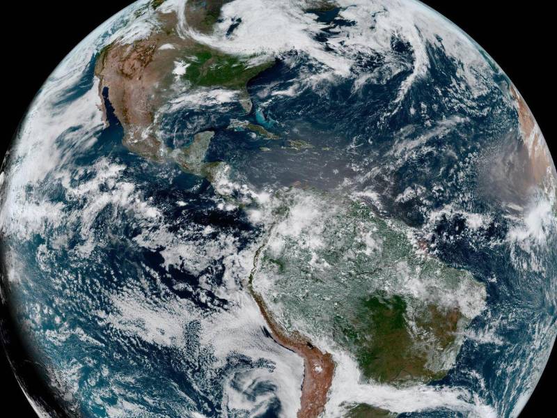 Estados Unidos pronostica hasta 10 huracanes en una temporada del Atlántico por encima del promedio.