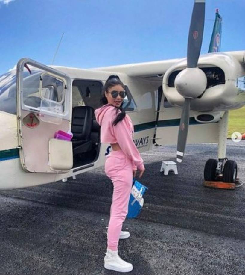 Nadia Almualem fue vista con el rapero cuando salieron St Barts con sus amigos Amber Rose y su compañero AE Edwards después de unas vacaciones en la isla.<br/><br/>