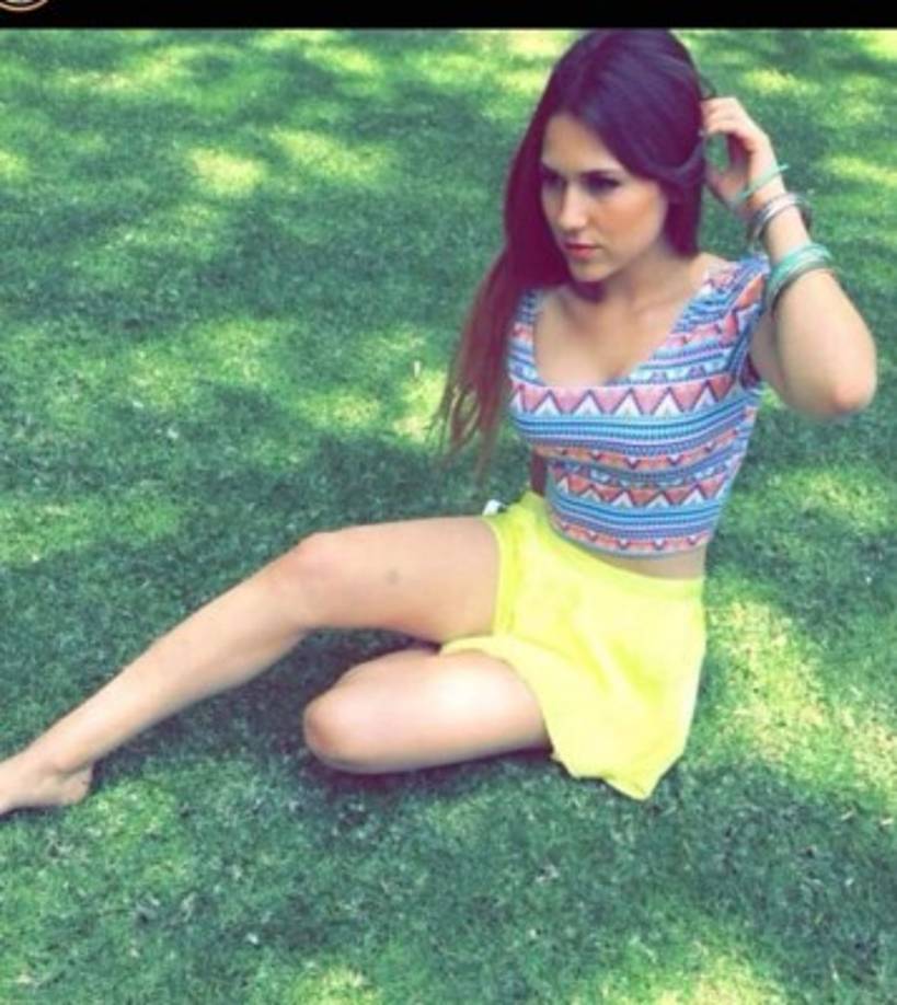 La hoy esposa del Canelo no contaba con la espectacular melena rubia que ahora la caracteriza, sino que se dejaba ver castaña con algunos reflejos cobrizos en las puntas. Foto Instagram fernandagmtz.