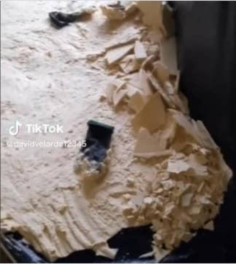 El funcionario señaló que el creador de contenido fue arrestado en la Laguna Palma Verde en Santa Cruz y llevado a dependencias de la Fuerza Especial de Lucha Contra el Crimen (FELCC). Además, adjuntó fotografías de las armas y fajos de billetes que presumía en TikTok con total libertad, así como del tiktoker.