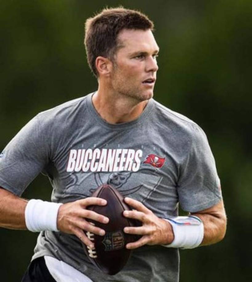 Tras despertarse, la leyenda de la NFl se da tiempo para un batido y los suplementos entre las 6:30 y las 7 am.